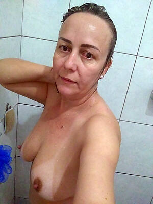petite mature shower hot pics