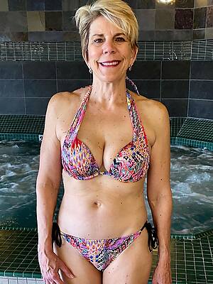 busty mature mom bikini be in command