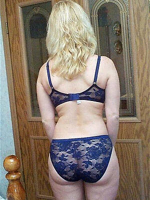 mature blonde wife naked pics