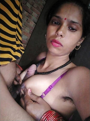 naked indian grown-up pussy