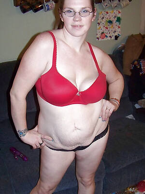 natural mature special in bras pics