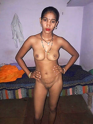 indian mature gentry love posing undecorated