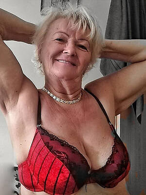 60 plus of age adult home pics