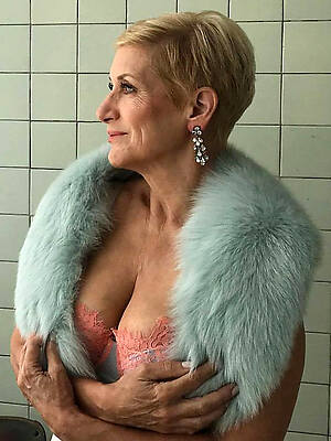 hot 50 savoir faire old American ladies teasing us