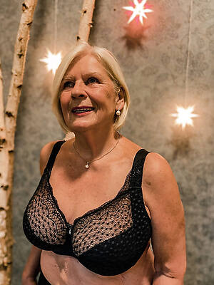 older gilfs teasing us