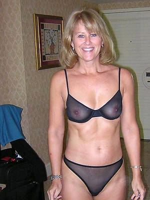 Sexy moms over 40