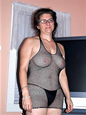 hot sexy matures with glasses porn pics