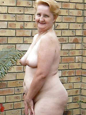 naked pics of sexy matured granny pussy