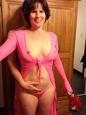 bared pics of sexy real mature milfs