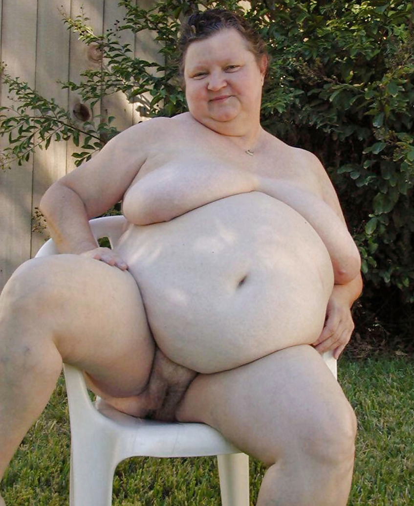 Slutty mature fat women porn pics.