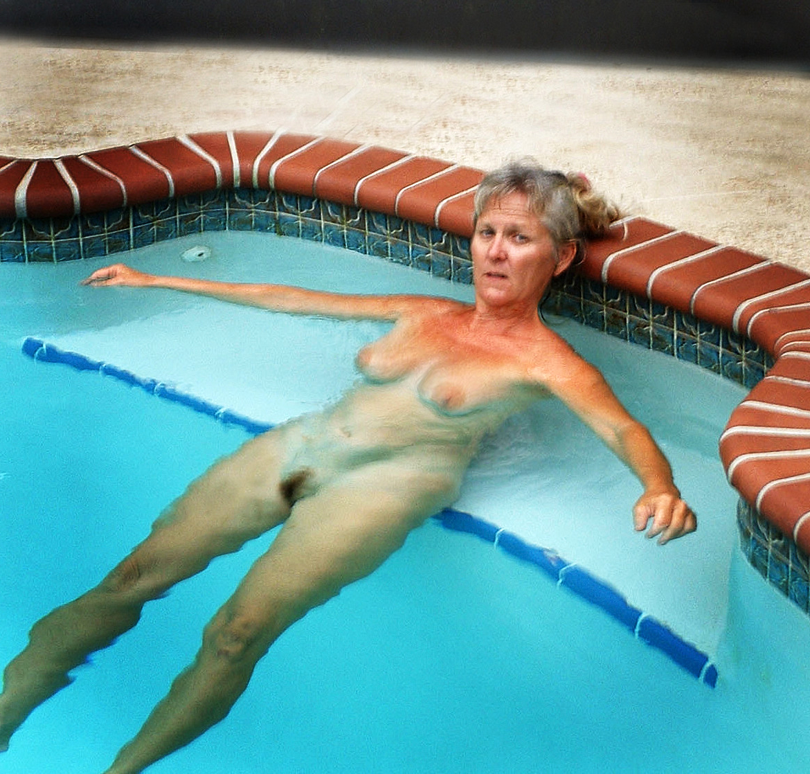 Hot old nude women xxx porno - TheMaturePornPics.com