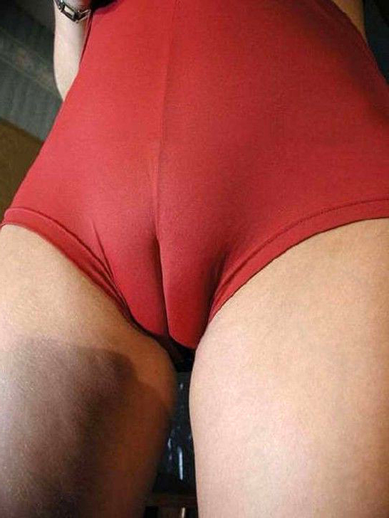 Hotties adult cameltoe pictures.